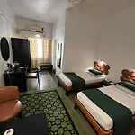 West End Hotel